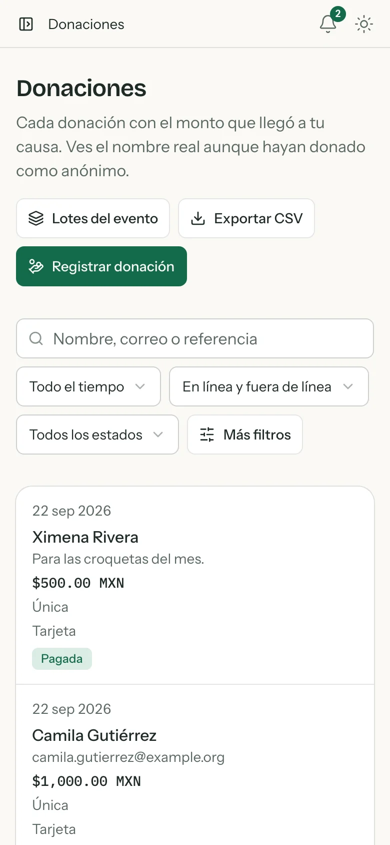 Lista de donaciones en la app, con el nombre, el monto y el método de cada una